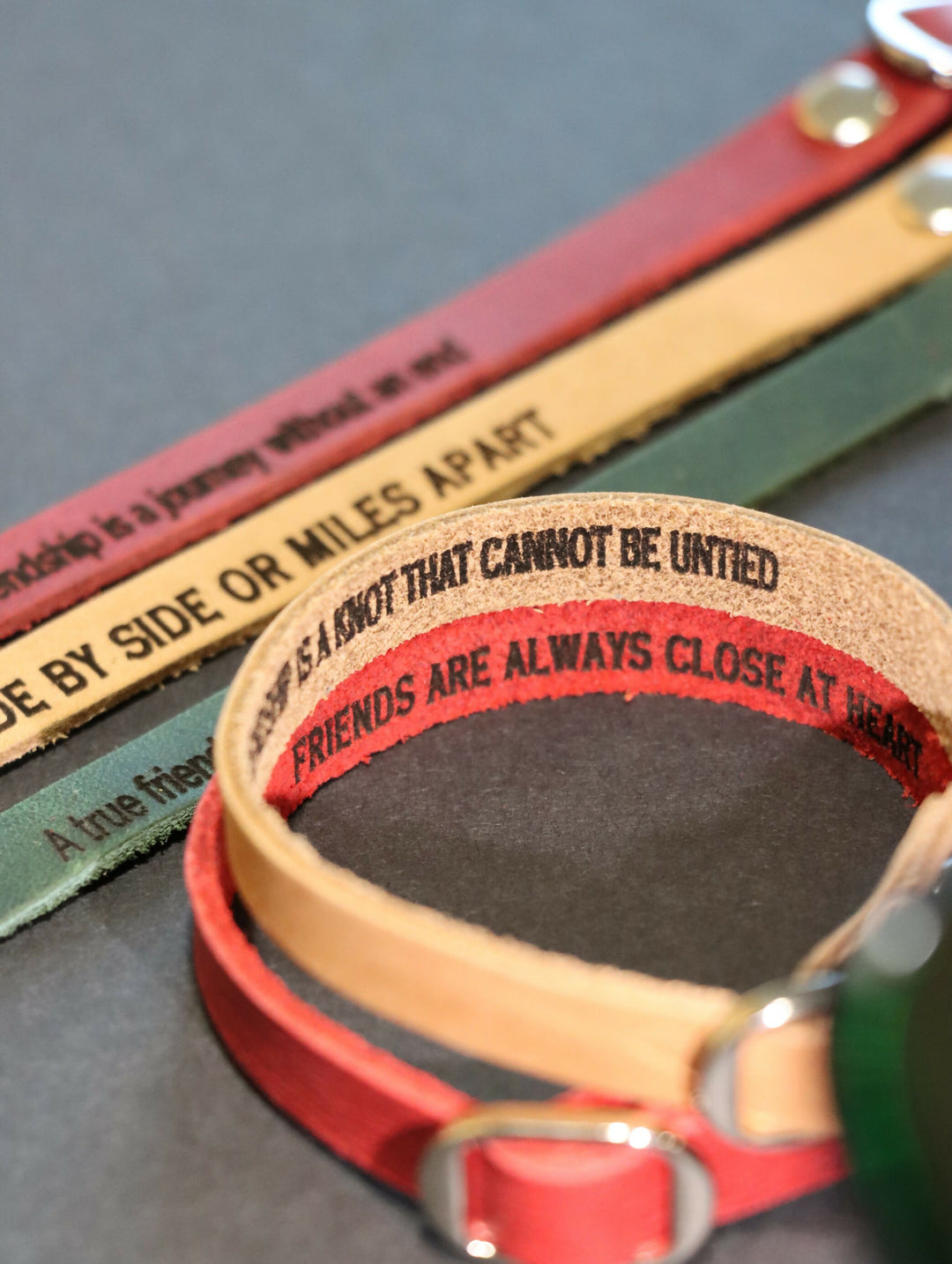 Friendship Bracelet for Women- Engrave Leather - Best friend Gift Jewelry, Gift for friend, Bestie, BFF, Geschenk Freundin, Birthday Gift for Her- on Lucasgift