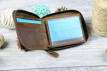 Personalized Zipper Wallet- on Lucasgift