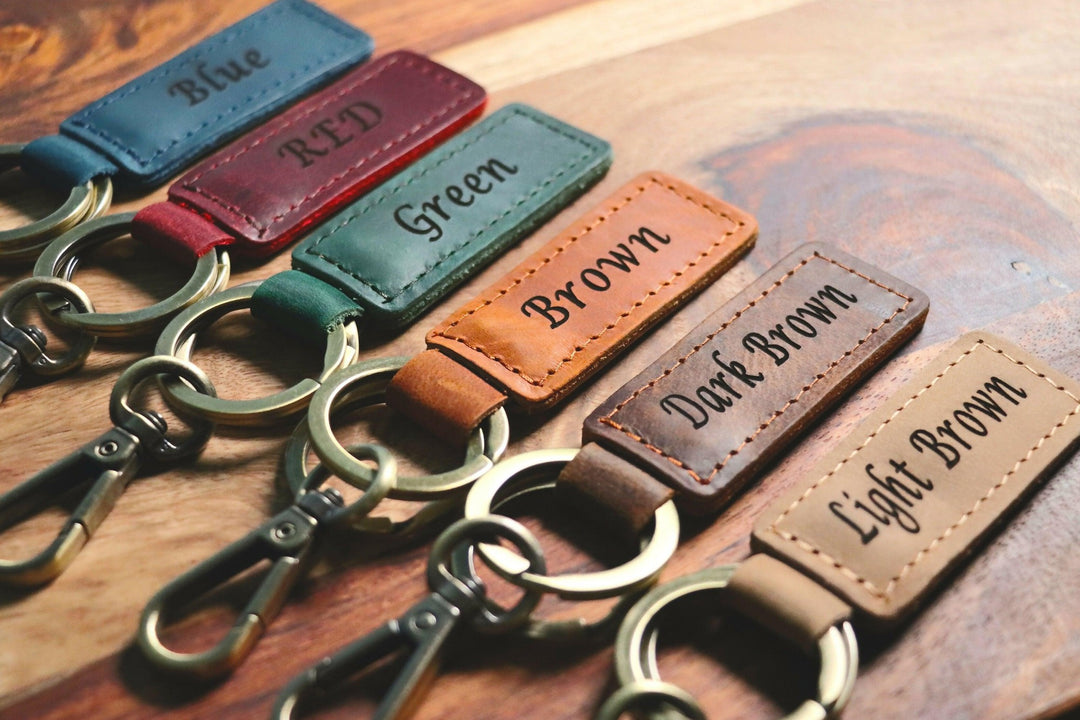 Soccer Ball Keychain, Personalized Sports Keychain, Team Gifts, Player Gifts, Soccer Gift, LEATHER KEYCHAIN- on Lucasgift
