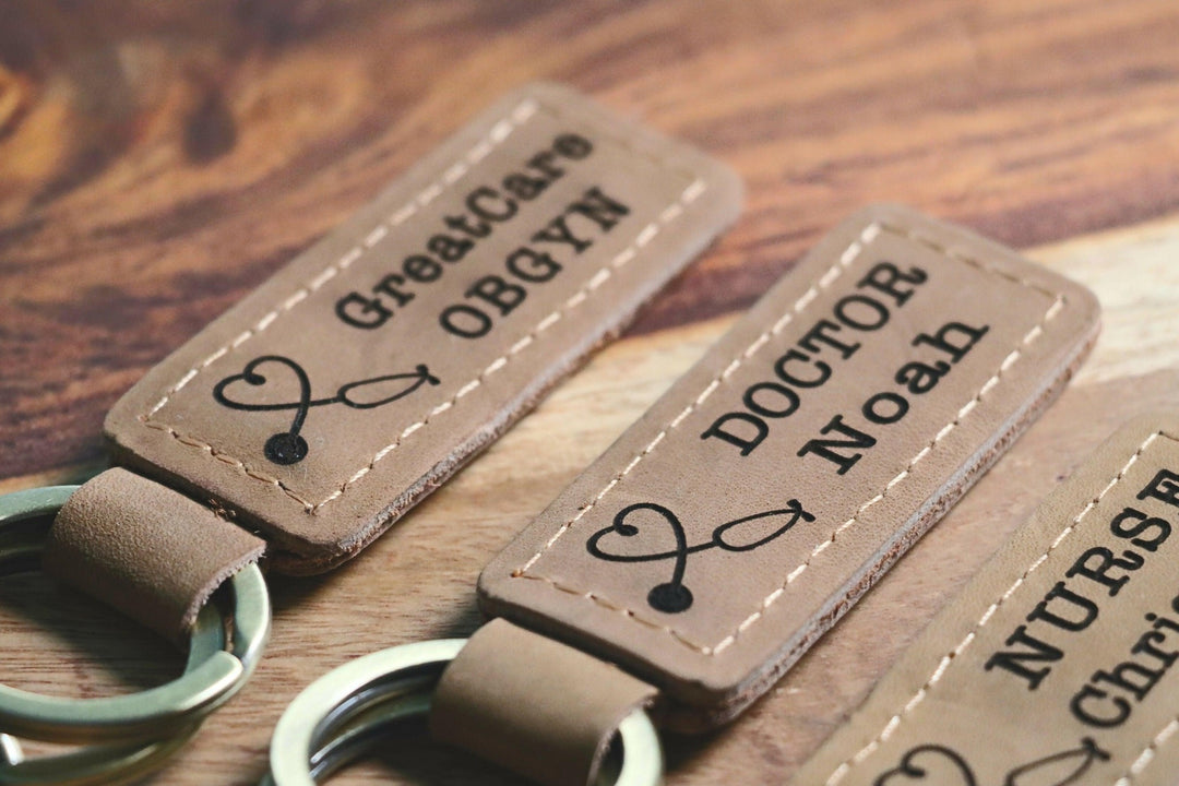Clinic Owner Keychain, Personalized Doctor Keychain, Clinic Owner Gift, Doctor Christmas Gift- on Lucasgift
