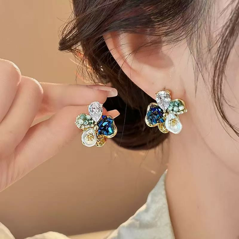 earring- on Lucasgift