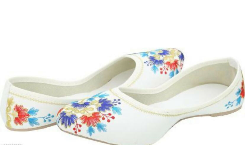 White Buckle Jutti: Handmade Punjabi Khussa Shoes- on Lucasgift