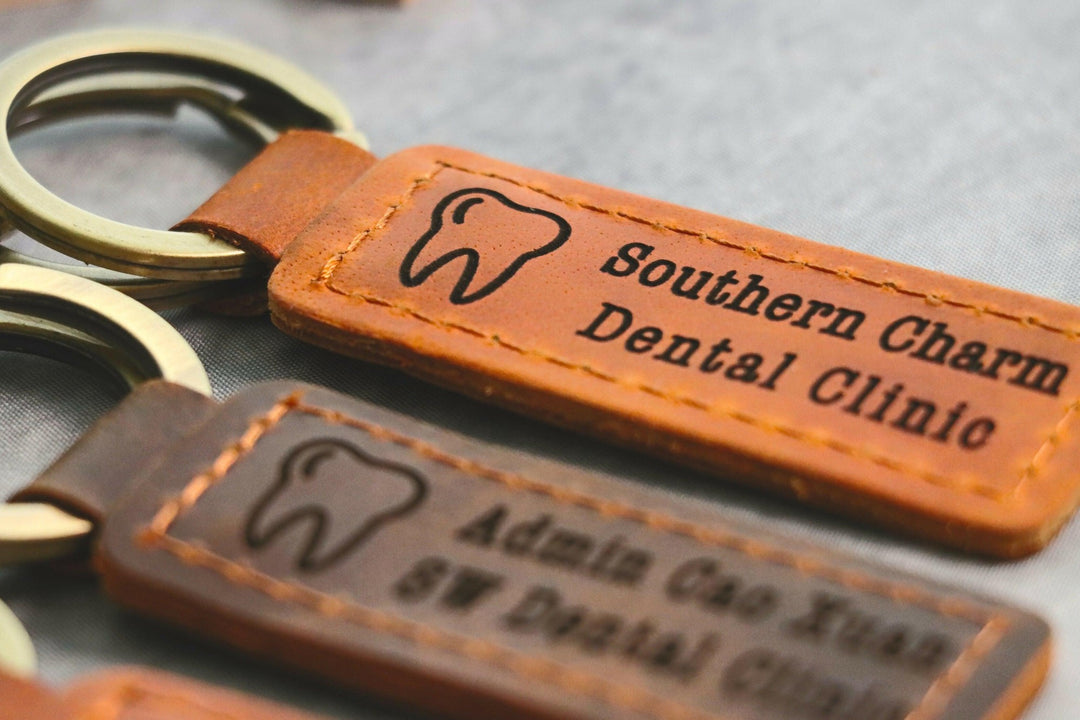 Dentist Owner Keychain, Personalized Dentist Keychain, Clinic Owner Gift, Dentist Christmas Gift- on Lucasgift