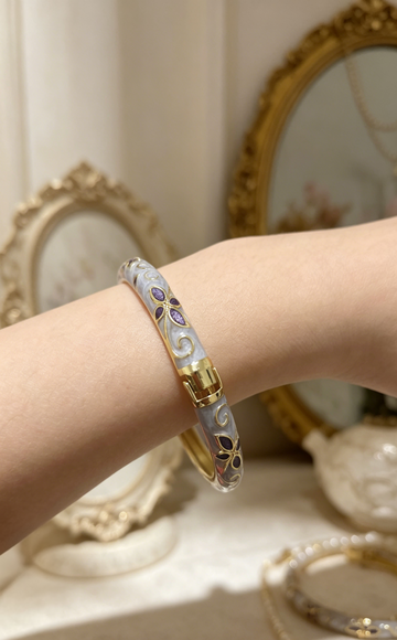 Artisan Elegant Lavender Cloisonné Bracelet | Delicate Four-Leaf Clover Enamel — A Gift of Luck- on Lucasgift