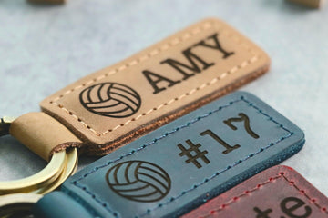 Volleyball Personalized Keychain / Keyring / bag Tag / Name Tag - Leather Keychain- on Lucasgift