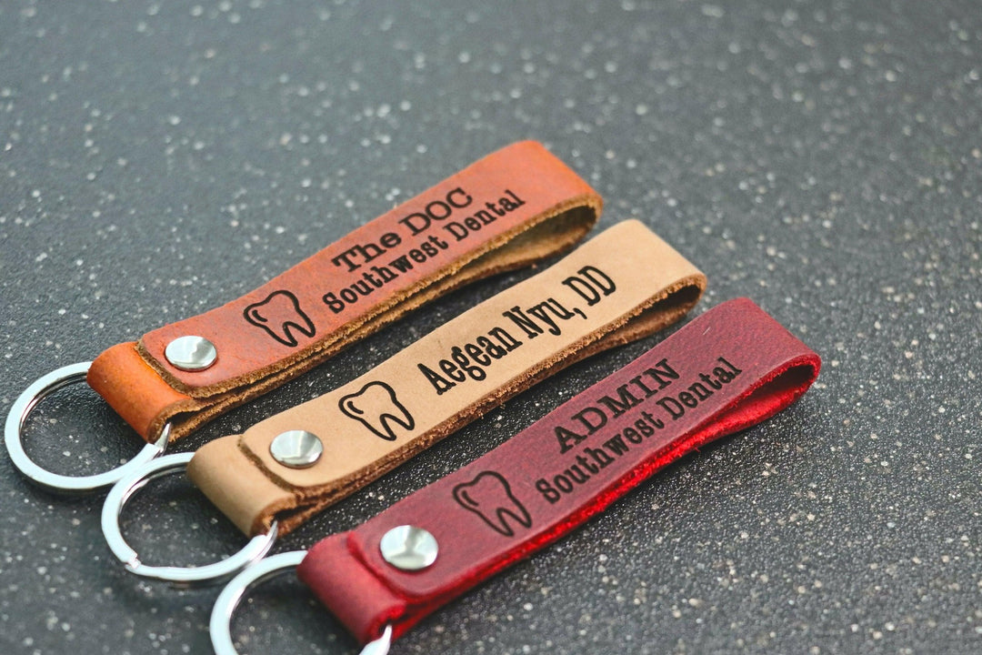 SLIM DENTIST Personalized Keychain, Dentist Keyring, Dental Clinic Key tag, Name Tag, Cute Leather Keychain, Dentist Staff Keychain- on Lucasgift