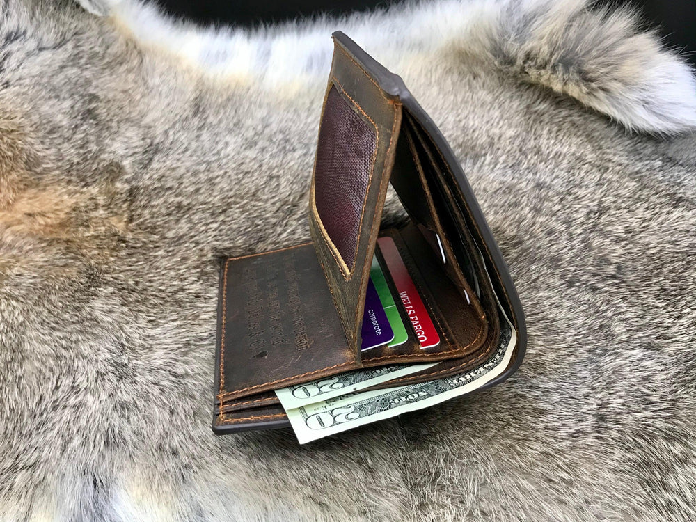 Trifold Wallets for Men- on Lucasgift