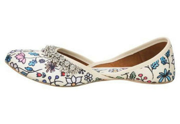 White Embroidered Punjabi Jutti: Handmade Indian Slip-On Shoes- on Lucasgift