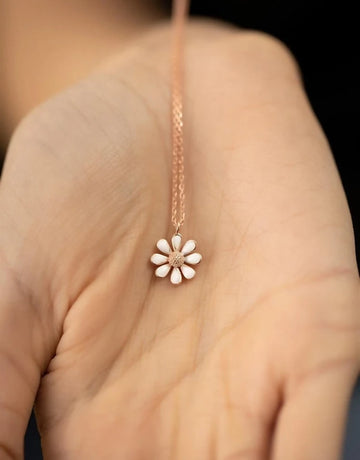 Daisy Necklaces for Women, Christmas Gift for Her, Personalized Handmade Summer Jewelry Minimalist 925 Sterling Silver Pendant, Gift for Mom- on Lucasgift
