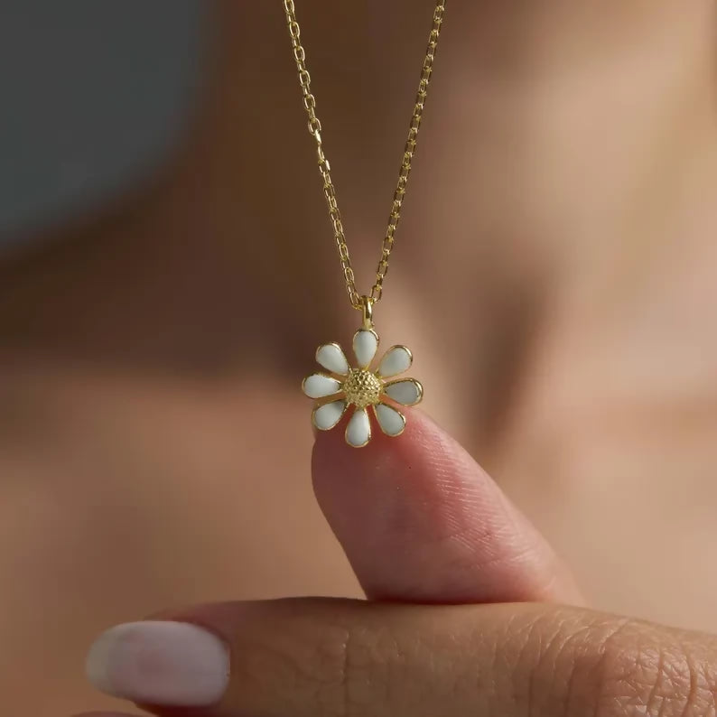 Daisy Necklaces for Women, Christmas Gift for Her, Personalized Handmade Summer Jewelry Minimalist 925 Sterling Silver Pendant, Gift for Mom- on Lucasgift