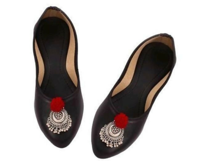 Black Buckle Jutti: Handmade Punjabi Khussa Shoes- on Lucasgift