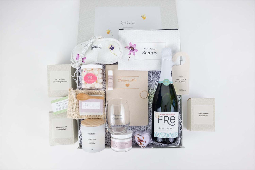 Bride to be gift box, Bridal shower gift basket- on Lucasgift