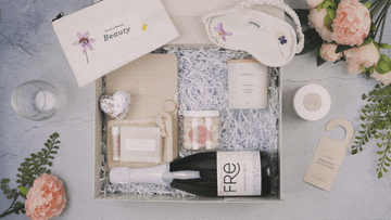 Bride to be gift box, Bridal shower gift basket- on Lucasgift
