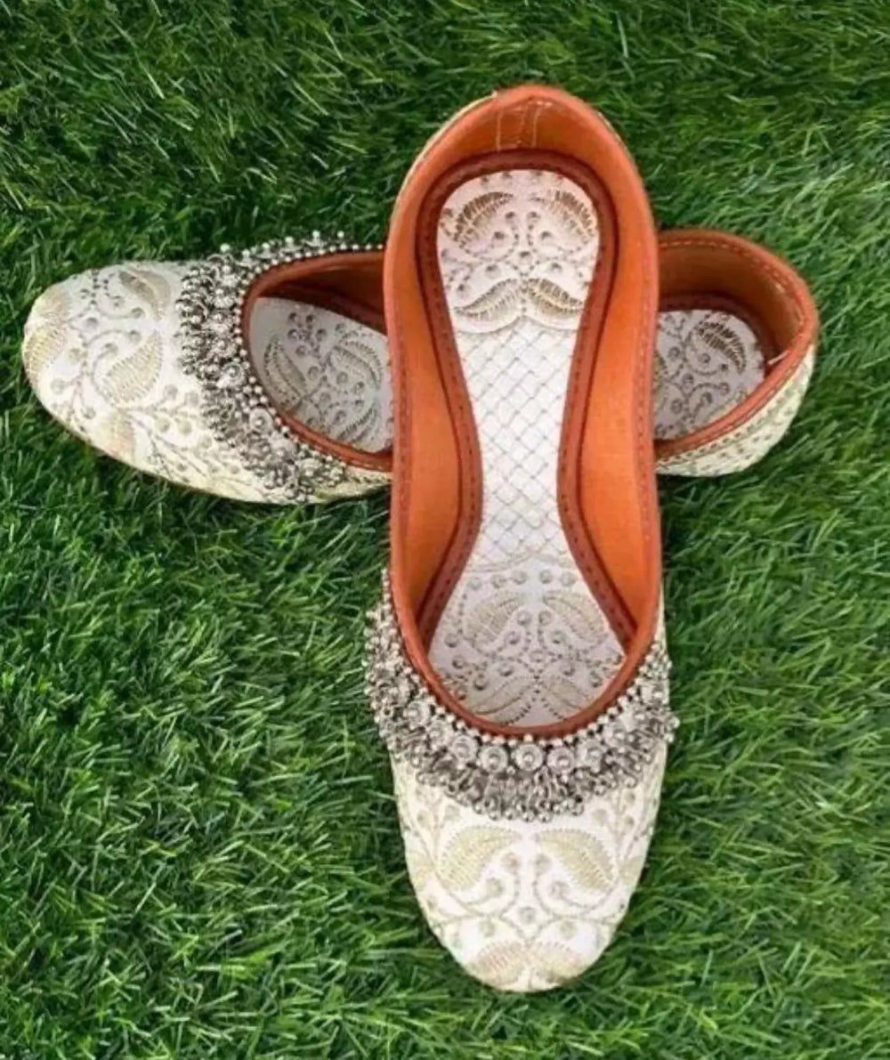 White Embroidered Punjabi Jutti: Handmade Indian Slip-On Shoes- on Lucasgift