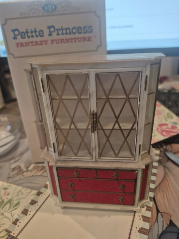 Petite Princess Treasure Trove Cabinet- Miniatures- on Lucasgift