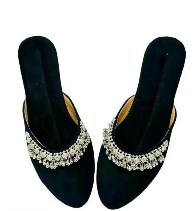 Black Embroidered Punjabi Jutti: Handmade Indian Slip-On Shoes- on Lucasgift