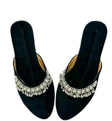 Black Embroidered Punjabi Jutti: Handmade Indian Slip-On Shoes- on Lucasgift