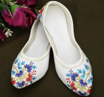 White Buckle Jutti: Handmade Punjabi Khussa Shoes- on Lucasgift