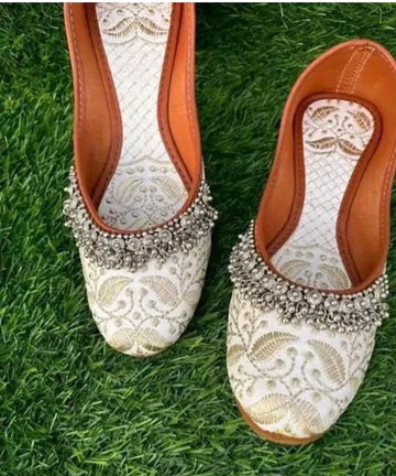 White Embroidered Punjabi Jutti: Handmade Indian Slip-On Shoes- on Lucasgift