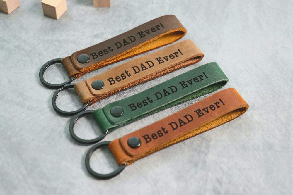 SLIM Personalized Dad Keychain, First Father's Day Gift, Gifts For Dad From Daughter, Birthday Gifts For Dad, Dad Gift From Son, Gift From Baby- on Lucasgift