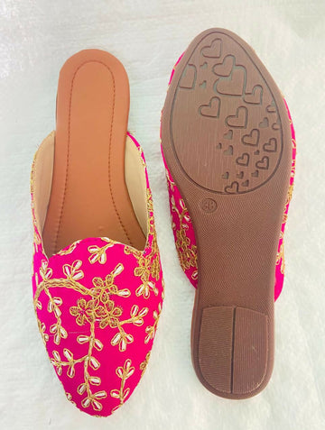 Red Embroidered Green Jutti: Handmade Punjabi Khussa Shoes- on Lucasgift