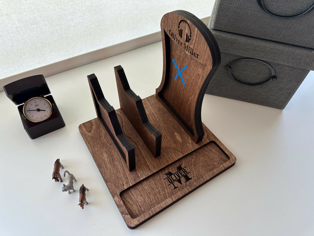 Personalized Wooden Headphones Holder and Controller Stand, Controller and Headset Stand- on Lucasgift
