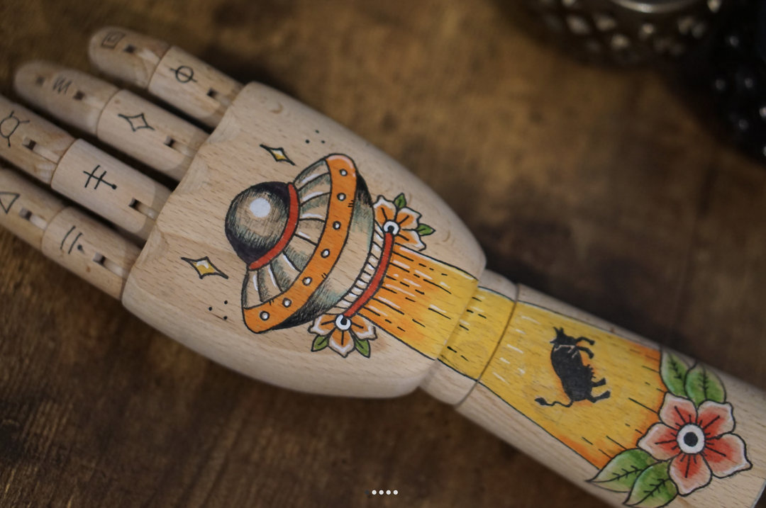 COW ABDUCTION WOODEN HAND- on Lucasgift