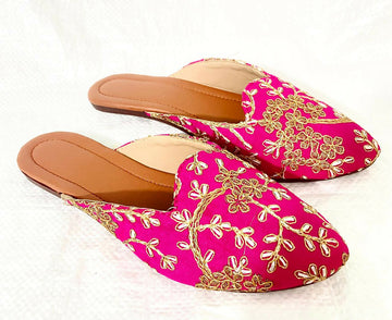 Red Embroidered Green Jutti: Handmade Punjabi Khussa Shoes- on Lucasgift