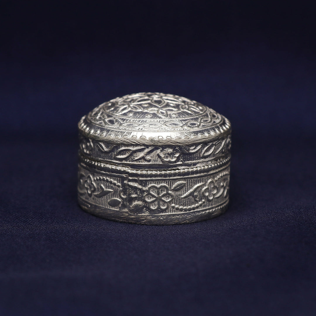 925 Sterling Silver Engraved Trinket Sindur Kajal Box Handmade | Weight 18.9 Grams BJ1021- on Lucasgift