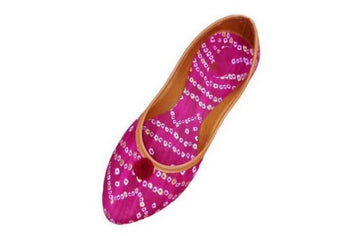 Pink Punjabi Jutti: Handmade Indian Slip-On Shoes- on Lucasgift
