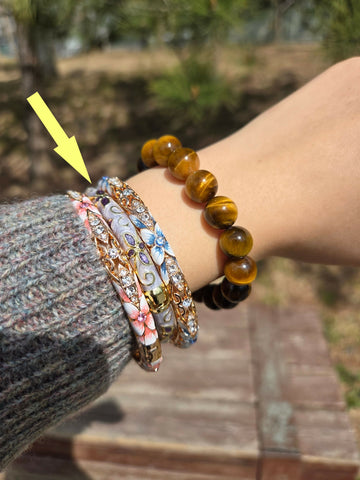 Artisan Elegant Lavender Cloisonné Bracelet | Delicate Four-Leaf Clover Enamel — A Gift of Luck- on Lucasgift