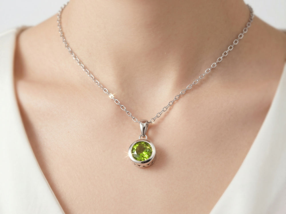 Peridot Necklace, Peridot Pendant Sterling Silver, Green Gemstone Jewelry, Raw Peridot Crystal Necklace, Gift for Her, Gift for Him- on Lucasgift