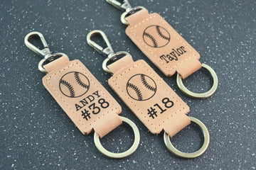 Baseball Personalized Keychain / Keyring / bag Tag / Name Tag - Leather Keychain- on Lucasgift