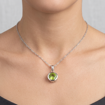 Peridot Necklace, Peridot Pendant Sterling Silver, Green Gemstone Jewelry, Raw Peridot Crystal Necklace, Gift for Her, Gift for Him- on Lucasgift