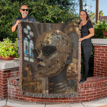 Golden Mannequin- on Lucasgift