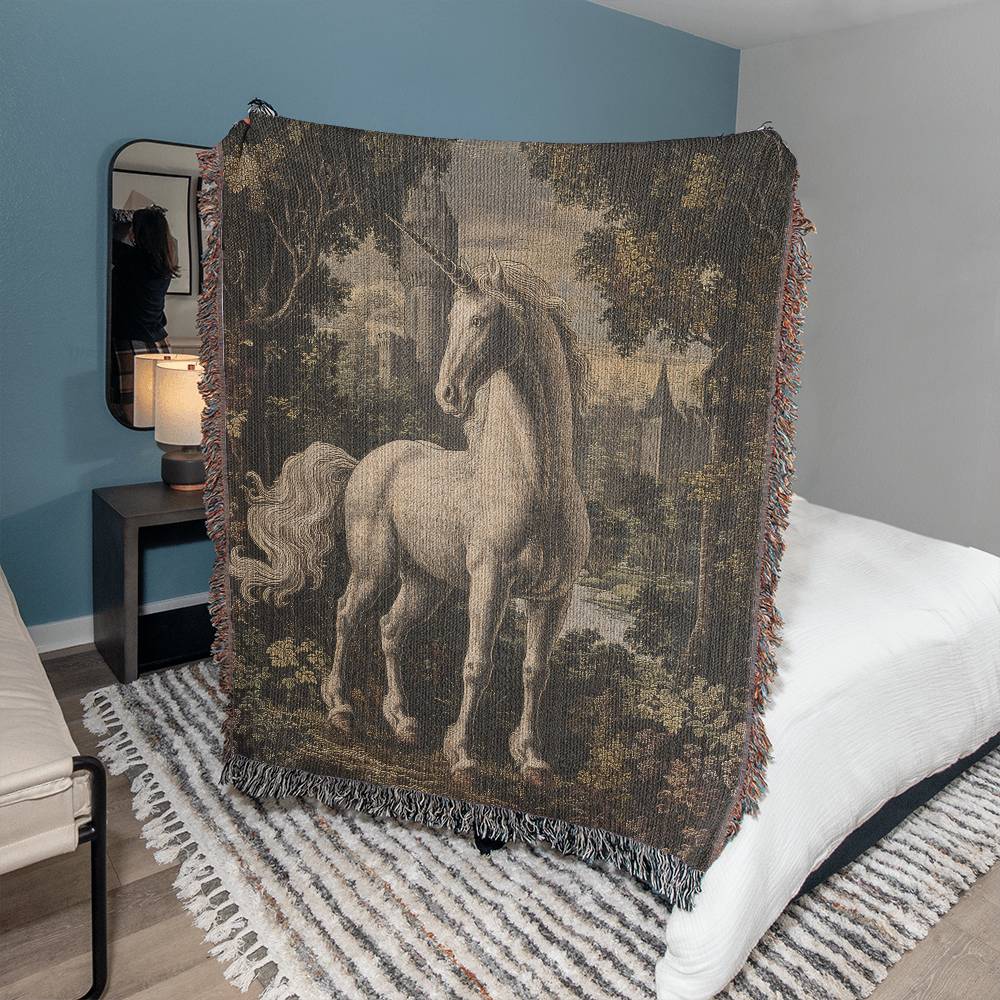 Of course we have something with an unicorn too- on Lucasgift