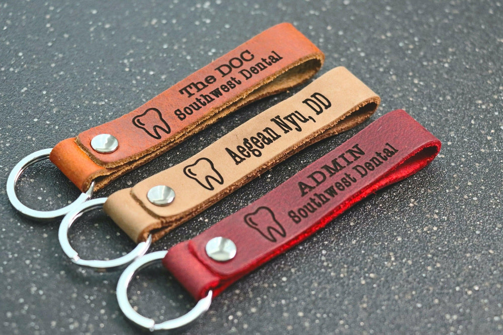 SLIM Dentist Owner Keychain, Personalized Dentist Keychain, Clinic Owner Gift, Dentist Christmas Gift- on Lucasgift