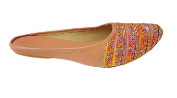 Embroidered Punjabi Jutti: Handmade Indian Slip-On Shoes- on Lucasgift