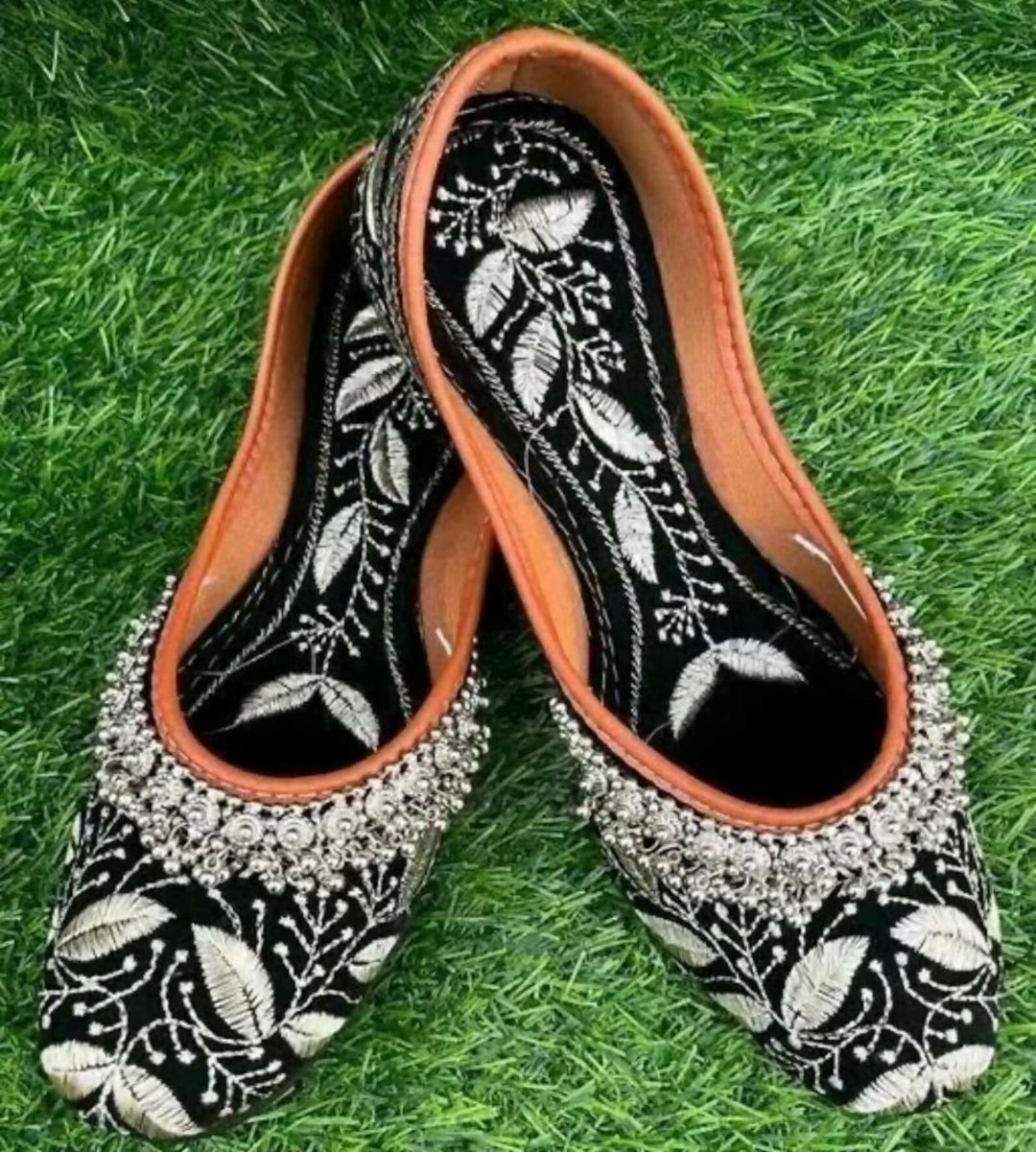 Black Embroidered Punjabi Jutti: Handmade Indian Slip-On Shoes- on Lucasgift