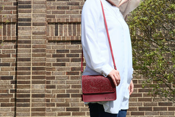 Leather Bag with LID and Leather Strap in Brown, Red and Black - Elegant and Versatile for DAILY USE- on Lucasgift